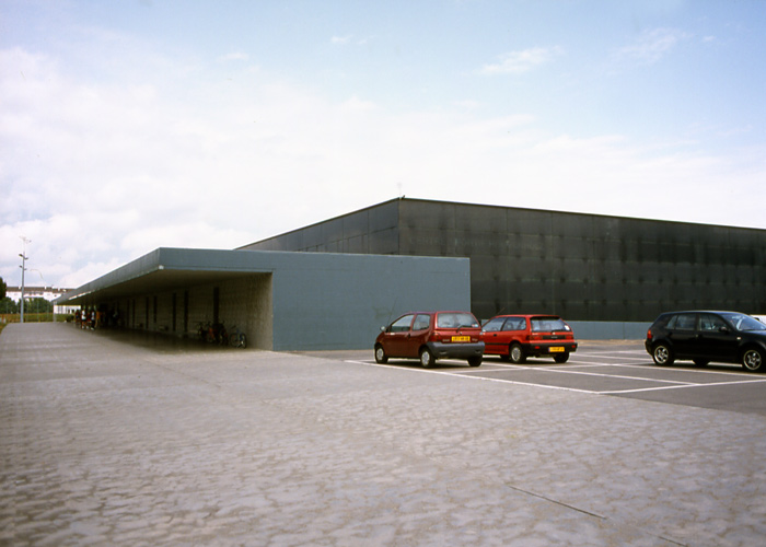 Pfaffenholz Sports Centre /Herzog & de Meuron