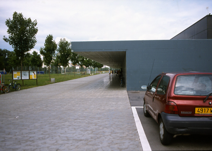 Pfaffenholz Sports Centre /Herzog & de Meuron