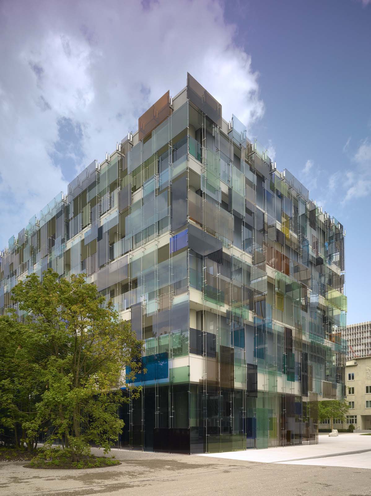 サムネイル:東京オペラシティアートギャラリーで、