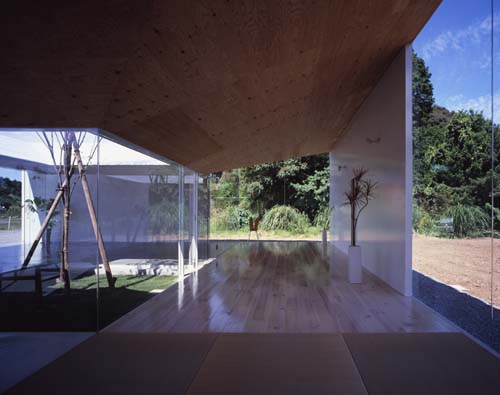 サムネイル:前田大輔/sequence studio+オーノJAPANによる