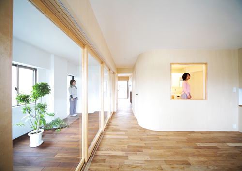 サムネイル:藤田雄介 / CAMP DESIGN INC.による