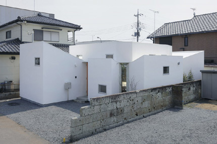 サムネイル:篠崎弘之 / 篠崎弘之建築設計事務所による栃木・宇都宮の住宅「house M」